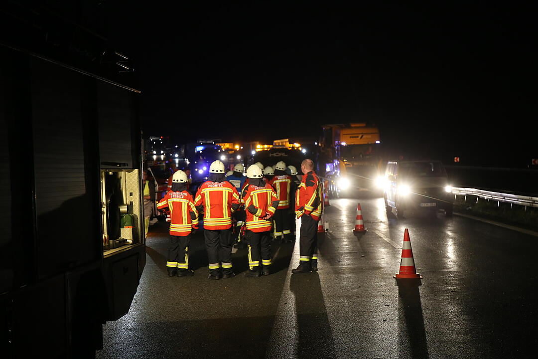 Kettenreaktion auf der A9: vier Menschen verletzt