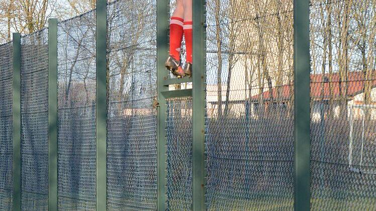Selbst ist der Mann: Johannes Friedl von der U-19 der JFG Wern-Lauertal. Foto: ssp