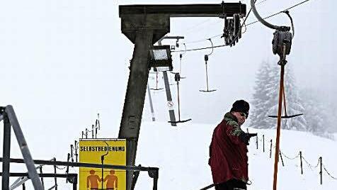 Der Kiesellift in Tettau ist am Sonntag geöffnet. Foto: Archiv/David Ebener, dpa