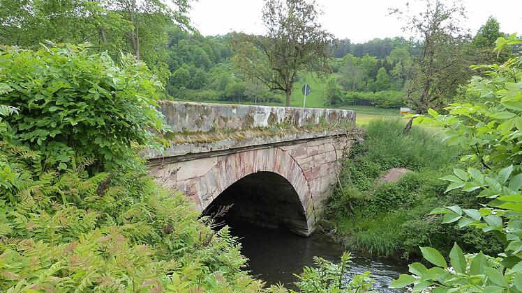 Die Sandsteinbr&uuml;cke bei Ebersbach. Foto: Archiv/Werner Rei&szlig;aus
