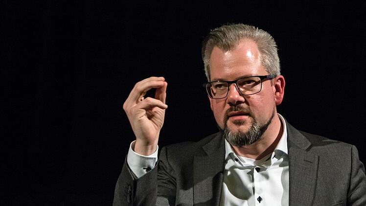"Heimat & Fremde": Impressionen von der Coburger Podiumsdiskussion im Theater in der Reithalle.Foto: Jochen Berger