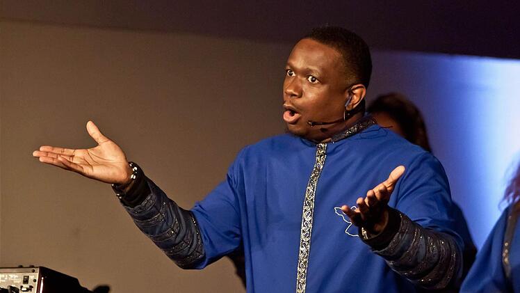 Gefeiertes Gastspiel: "The Best of Black Gospel" in der Heilig-Kreuz-Kirche Coburg.Foto: Jochen Berger