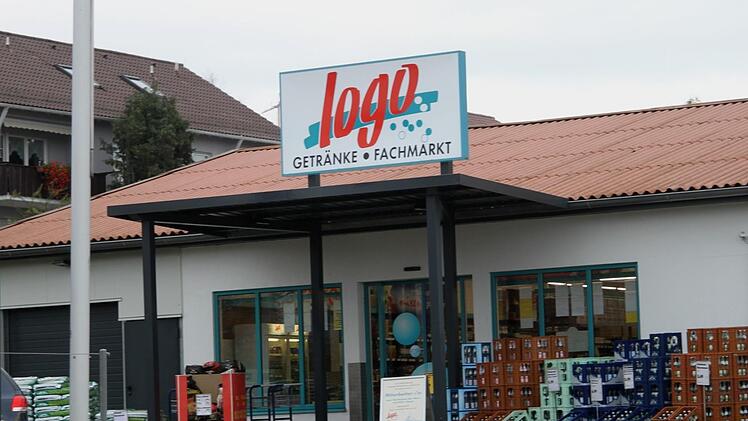 In diesem Getr&auml;nkemarkt in Ebelsbach wurde der &Uuml;berfall ver&uuml;bt.  gg