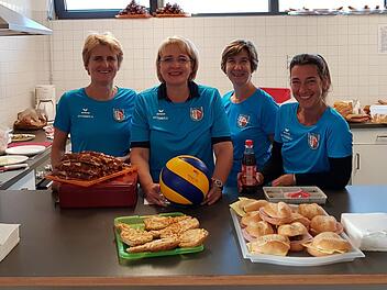 Unser Bild zeigt (von links) Monika Bauer, Katja Benner, Monika Wagemann und Susan Balles von der Catering-Crew des TV/DJK Hammelburg.Jens Feistel