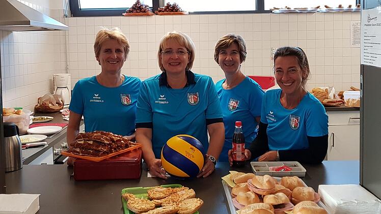 Unser Bild zeigt (von links) Monika Bauer, Katja Benner, Monika Wagemann und Susan Balles von der Catering-Crew des TV/DJK Hammelburg.Jens Feistel