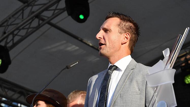 Bürgermeister Andreas Hügerich begrüßte Mitwirkende und Gäste.