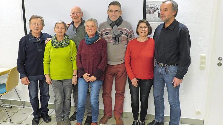Zweiter Vorsitzender Sigmund Knoll, Schriftführerin Renate Warter, Vorsitzender Werner Ritz, Kassenverantwortliche Angelika Knoll, Kassenprüfer Hubert Amon, Kassenprüferin Ursula Ritz und Dritter Vorsitzender Eberhard Best bilden den Vorstand des Aktionskreises. Foto: privat