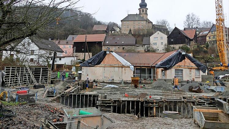 Als im vergangenen Jahr die Arbeiten für den Neubau des Trebgaster Kindergartens begannen, konnte noch keiner mit den steigenden Kosten rechnen.