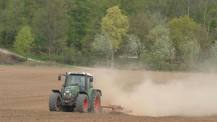 Im vergangenen Jahr mussten die Landwirte mit unterschiedlichen Witterungsverhältnissen zurechtkommen. Foto: Ronald Rinklef/Archiv