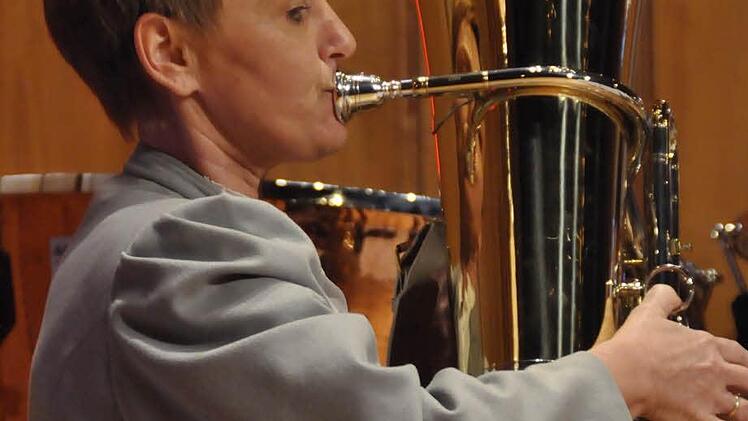 Die Steinacher Musikanten unter der musikalischen Leitung von Bernd Borst, bestehen seit 60 Jahren. Mit einem atemberaubenden Jubiläumskonzert bezauberten sie die Zuhörer im großen Saal des Regentenbaues.