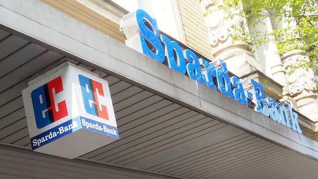 Die Zahl der Baufinanzierungen bei der Sparda-Bank steigt. Im vergangenen Gesch&auml;ftsjahr konnte die Filiale in der Coburger Mohrenstra&szlig;e ein gutes Ergebnis erzielen. Foto: Christoph Winter