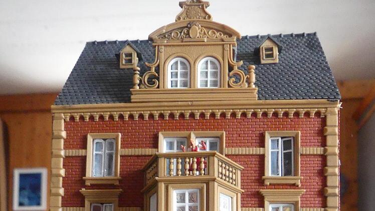 Das  Jugendstilhaus  in der Spitalstraße,  als Plastikversion.