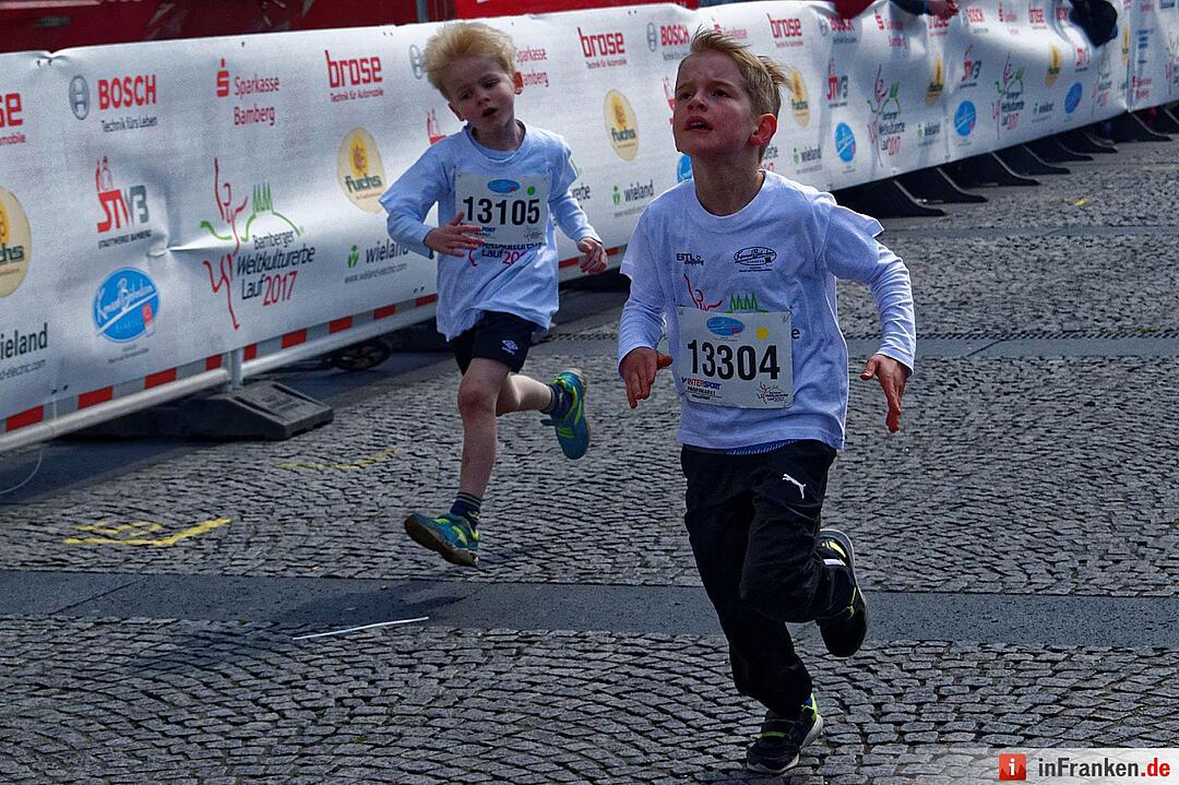Weltkulturerbelauf 2017 in Bamberg: Der Zieleinlauf am Maxplatz