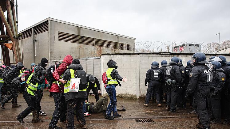 Neugründung AfD-Jugendorganisation - Proteste