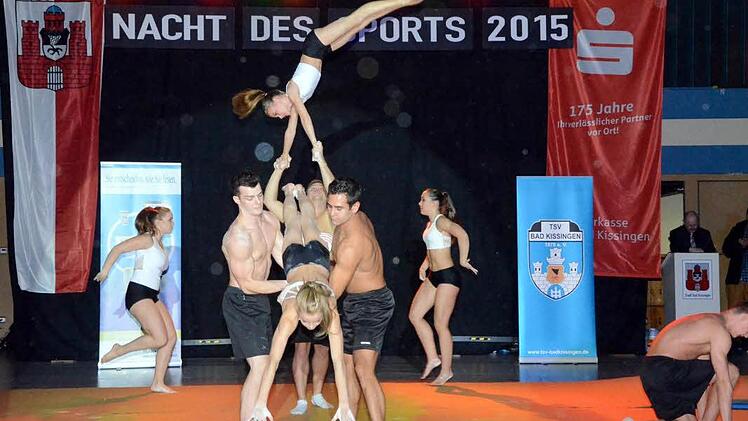 Power-Akrobatik zeigte die Gruppe "Power!".  Fotos: Peter Rauch