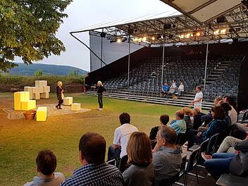Einen Eindruck aus Figaros Hochzeit durften die Sponsoren schon mal mitnehmen. Sie waren bei Probenszenen live dabei.Maria L&ouml;ffler