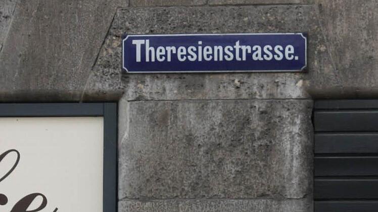 Weibliche Straßennamen.  Foto: Robert Huger