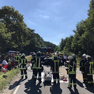 Schwerer Unfall im Kreis Bamberg - Kollision nahe Bischberg