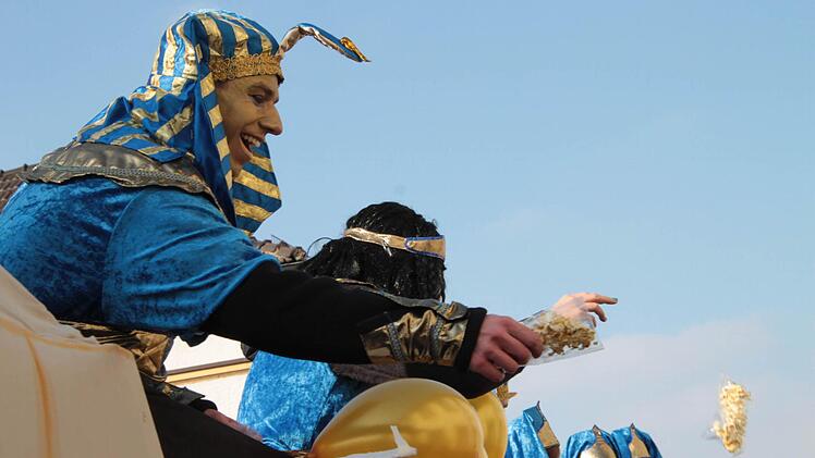 Marktplatztreiben in Stadtsteinach. Foto: Jürgen Gärtner