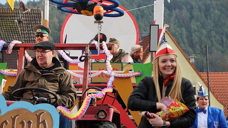 Faschingszug in Steinach. Foto: Benedikt Borst