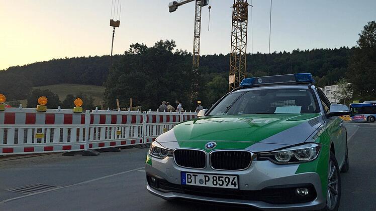 Arbeitsunfall auf einer Baustelle am Klinikum Kulmbach. Foto: NEWS5 / Fricke