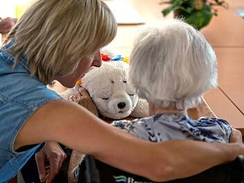 Kitzingen: Demenz oder Vergesslichkeit? - Vortrag und Ausstellung thematisieren Erkrankung Kitzingen: Demenz oder Vergesslichkeit? - Vortrag und Ausstellung thematisieren Erkrankung