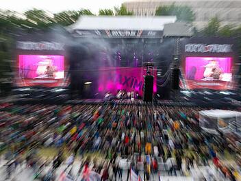 Metallica begeisterten am Freitag Abend 70.000 Fans bei Rock im Park in N&uuml;rnberg. Fotos: News5/Grundmann