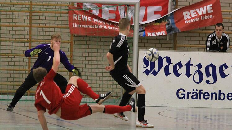 Artistisch und absolut souverän holte sich der Nürnberger Kreisligist aus Kalchreuth den Pokal in Gräfenberg.