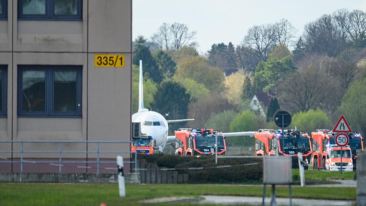 Flugzeug nach technischen Problemen in Hamburg gelandet
