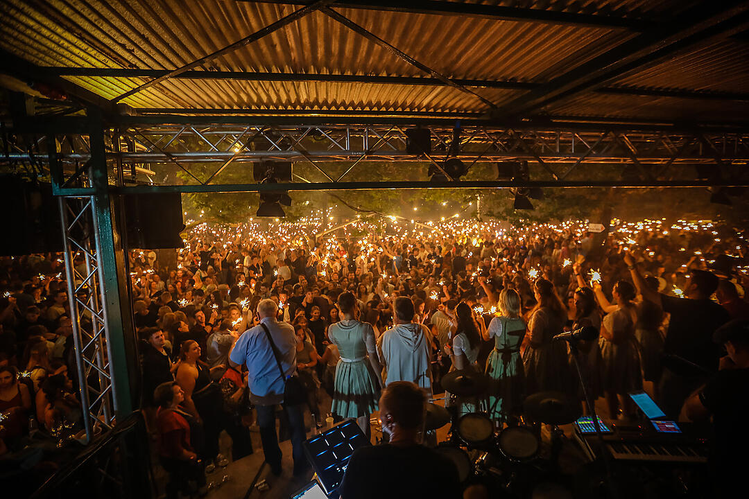 Impressionen vom größten Weinfest in Franken!