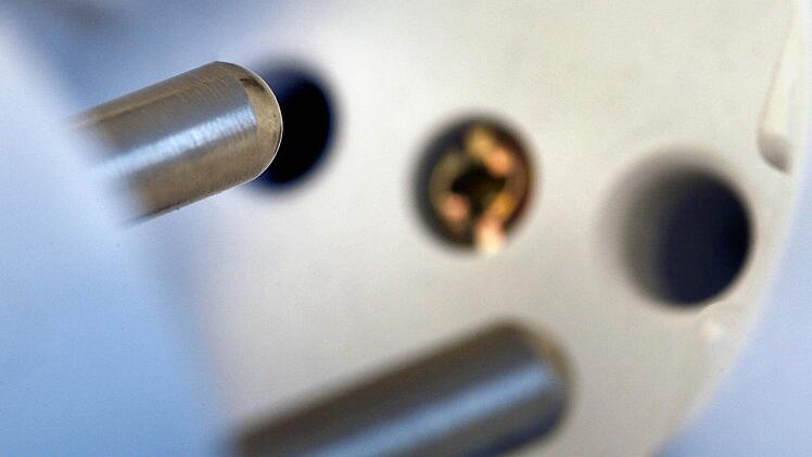 Im Landkreis Kronach könnte deutlich mehr regenerativer Strom erzeugt werden. Symbolbild: Frank Rumpenhorst/dpa