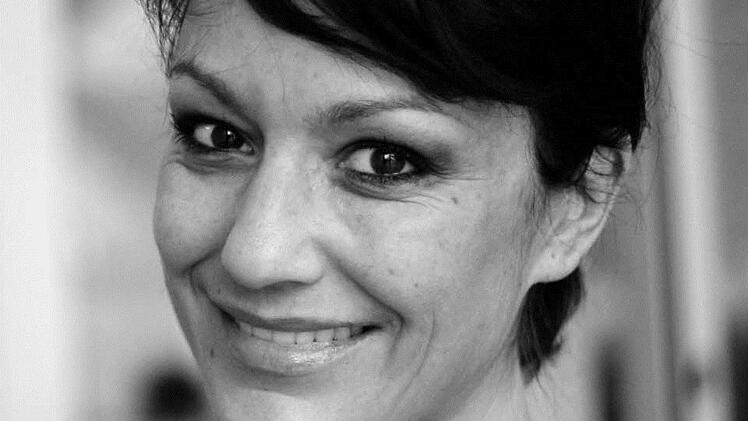 ARCHIV - Die Moderatorin und Schauspielerin Miriam Pielhau posiert am 18.03.2016 auf der Buchmesse in Leipzig (Sachsen). Foto: Jens Kalaene/dpa