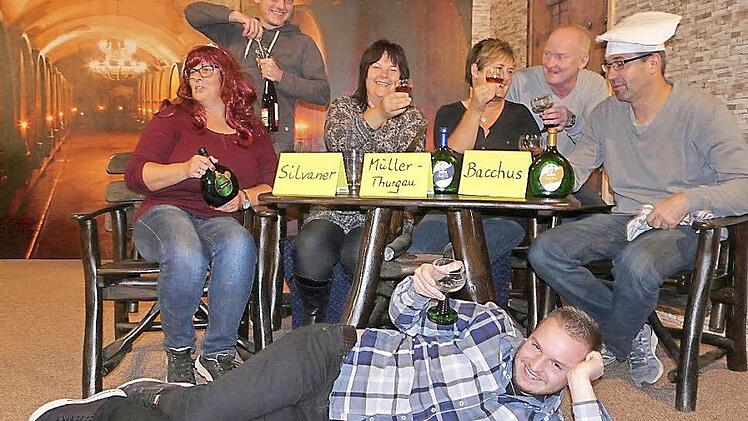 Lustig geht es bei den Proben der TSV Laienspielgruppe in Meeder zu. Foto: Karin Günther