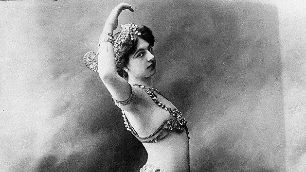 Mata Hari wurde zur Legende: Die erotische Tänzerin gerät im Ersten Weltkrieg zwischen die Fronten, spionierte sowohl für Frankreich als auch für das Deutsche Reich. Doch wahre Geheimnisse hatte sie nicht verraten.
