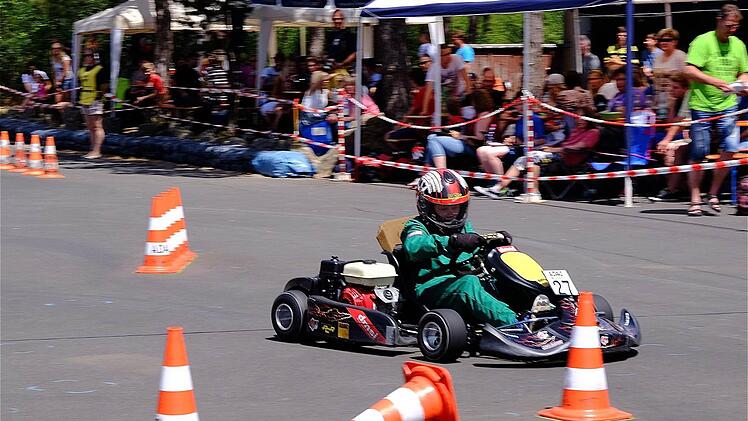 Beim Kart-Slalom am 2015 am Heroldsberg. Foto: Gerd Schaar