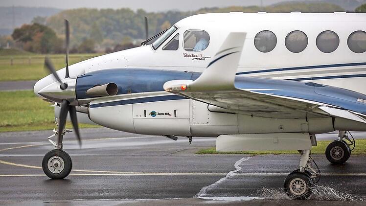 Eine "King Air"-Propellermaschine auf dem Haßfurter Flugplatz. Foto: René Ruprecht/Archiv