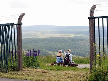 Der strittige Naturpark Rhön stand gar nicht auf der Tagesordnung. Trotzdem sorgte er zum Abschluss der Bad Brückenauer Bürgerversammlung für den meisten Gesprächsstoff.  Foto: Uwe Zucchi dpa/lhe