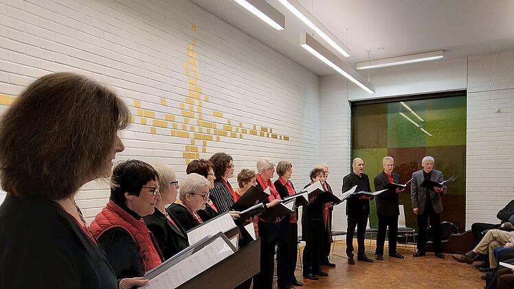 Volkslieder in neuem Gewand präsentierte der Kammerchor Klangwerk Coburg bei seinem Debütkonzert.Foto: Jochen Berger