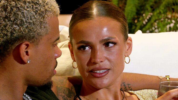 Jeje gibt Dion den Laufpass.