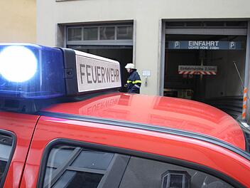 Feuerwehr, Polizei und Rettungsdienst waren am Donnerstagmittag in der Herrnstraße im Einsatz. Foto: Riegler