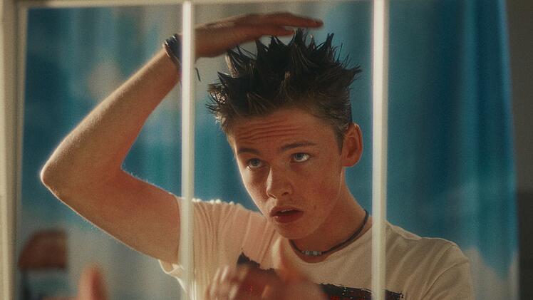 Die Peppis (Nico Marischka) Igelfrisur hatte ihre Hochphase bereits in den 1990-ern. Dennoch ist sie einer der vielen fragw&uuml;rdigen Modetrends, die "Chabos" wieder aufleben l&auml;sst.