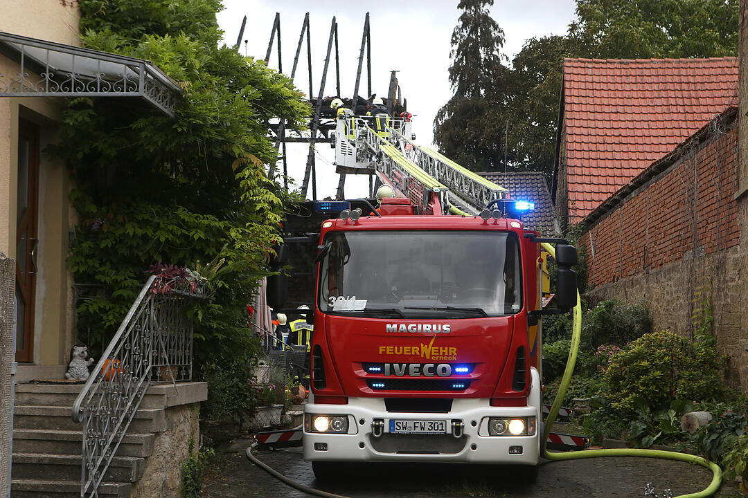 Brand im Kreis Schweinfurt vernichtet Scheune