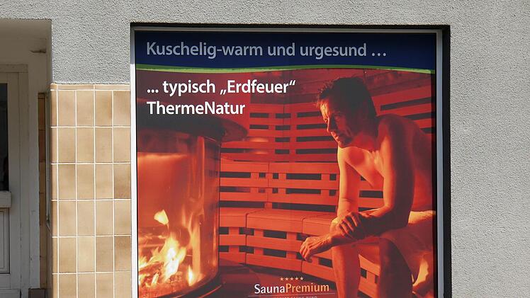 Ein Schaufenster in der Coburger Straße. Foto: Berthold Köhler