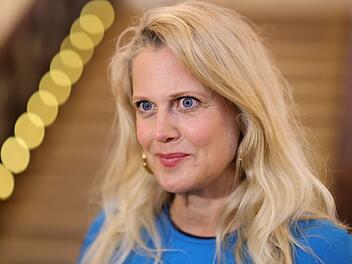Barbara Schöneberger hat im Podcast über eine frühere Alkoholvergiftung gesprochen.