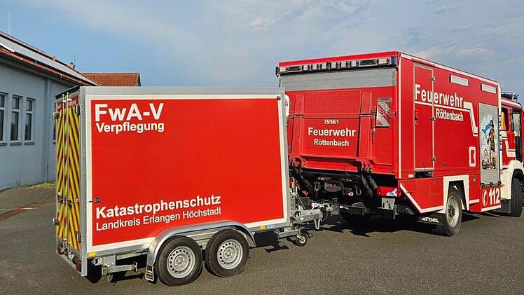 Medbach: Feuerwehr nach Blitzeinschlag zu Waldbrand alarmiert