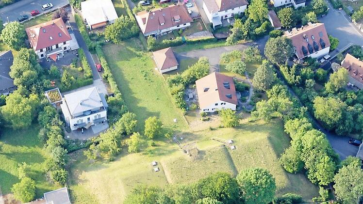 Das Grundstück am Stephansberg liegt T-förmig zwischen Oberem Stephansberg, Ludwigshöhe und Hans-Wölfel-Straße. Foto: Ronald Rinklef