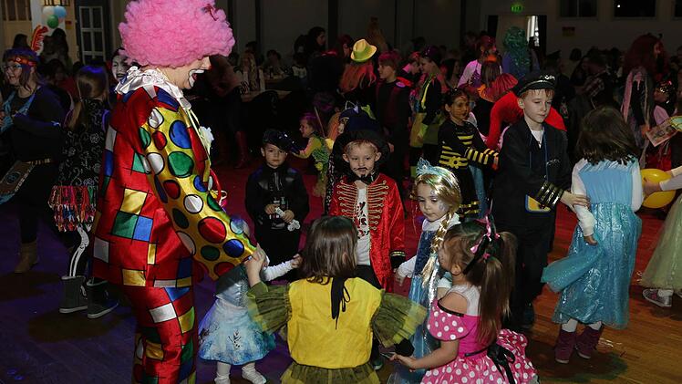 Kinderfasching in der Stadthalle Foto: Matthias Hoch