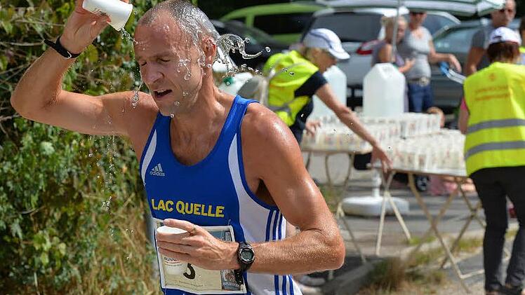 Jürgen Wittmann kam mit der Hitze am besten zurecht und gewann den 45. Aurachtallauf.  Foto: Picturdreams