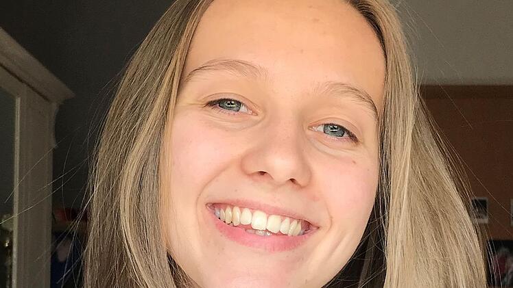Emma Küfner, Abiturientin am CVG