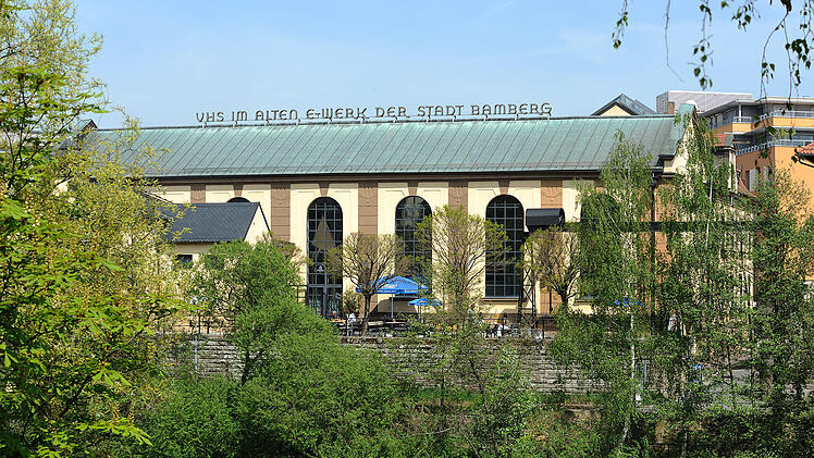 Bamberg: Volkshochschule stellt Kursprogramm f&uuml;r 2022 vor